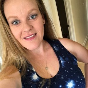 Meet your Posher, Laurie